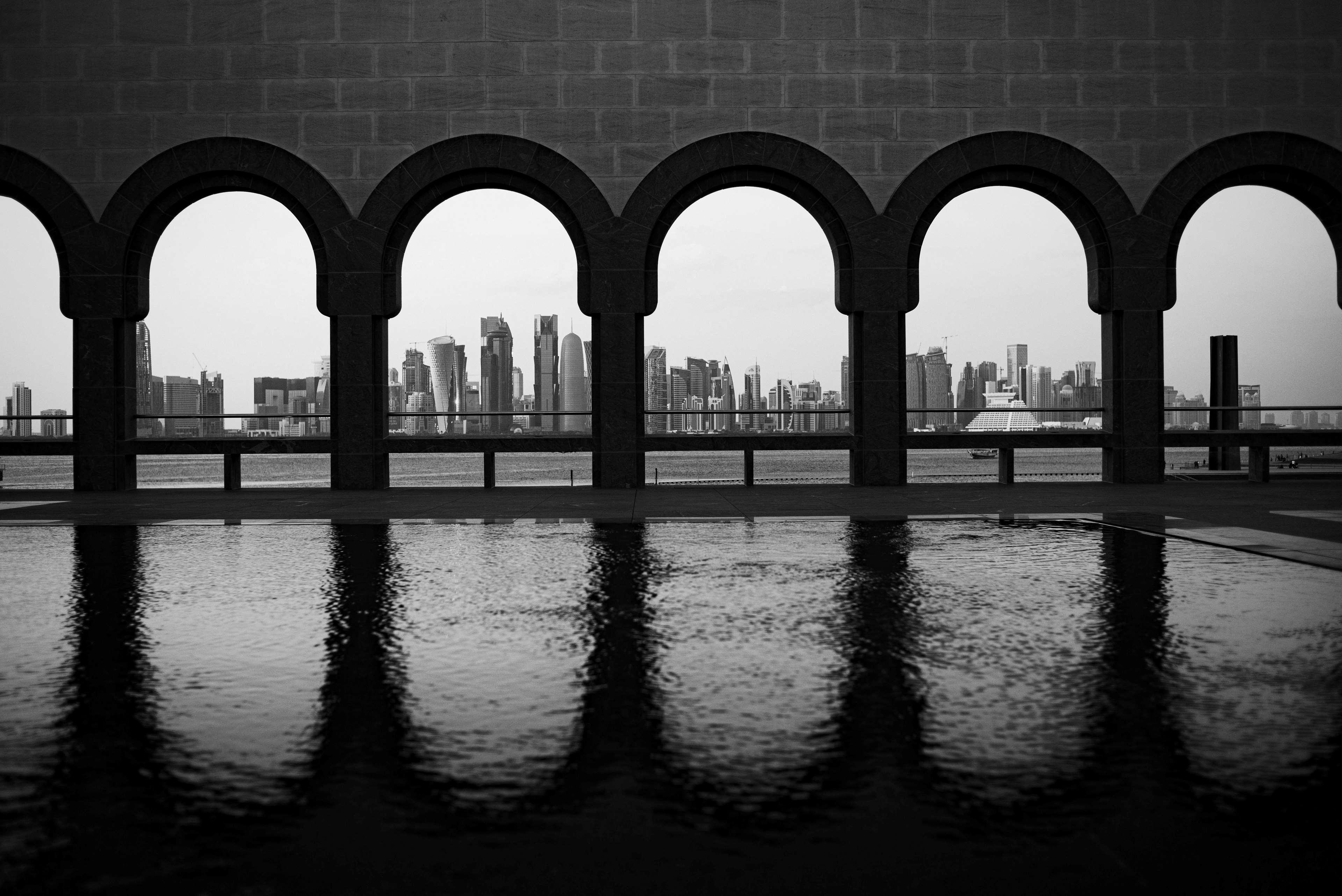 מלון Park Hyatt דוחה מראה חיצוני תמונה View of the skyline from the mosque